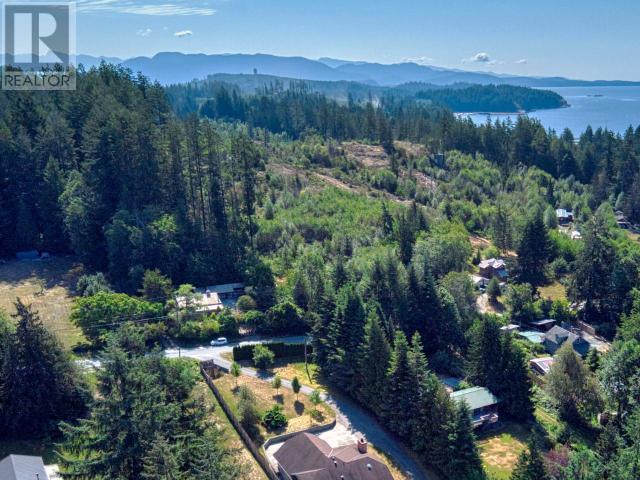 2339 Lang Bay Road, House detached with 3 bedrooms, 4 bathrooms and 2 parking in Powell River C BC | Image 39