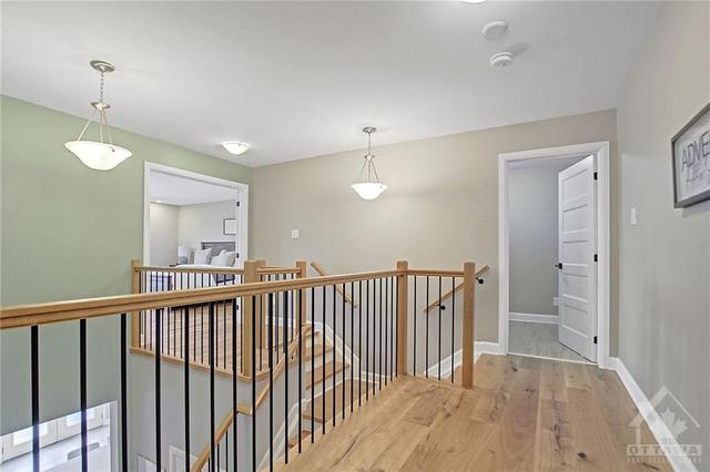 22 Clonfadda Terrace, House detached with 4 bedrooms, 5 bathrooms and 4 parking in Ottawa ON | Image 13