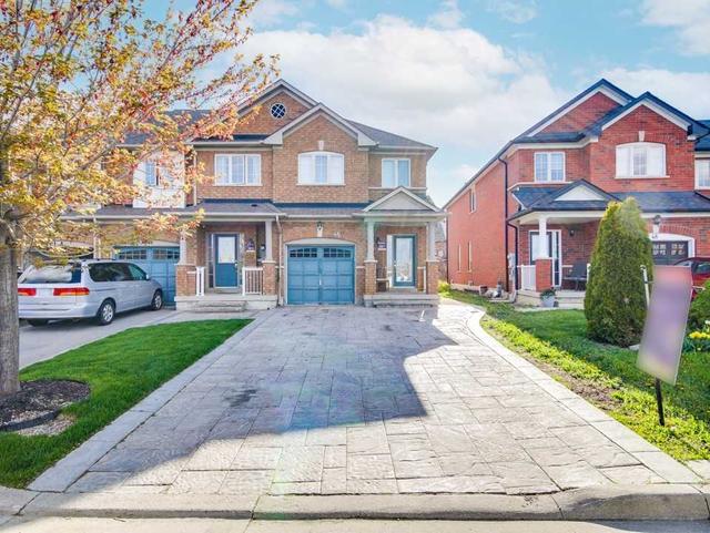46 Keystar Crt, House attached with 3 bedrooms, 3 bathrooms and 5 parking in Vaughan ON | Image 1