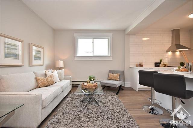 1 - 375 Mackay Street, Condo with 3 bedrooms, 1 bathrooms and null parking in Ottawa ON | Image 3