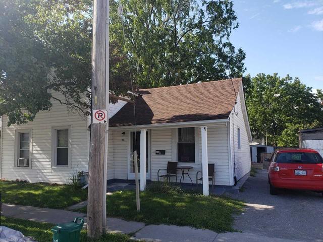 70-74 William St W, House semidetached with 6 bedrooms, 2 bathrooms and 6 parking in Oshawa ON | Card Image