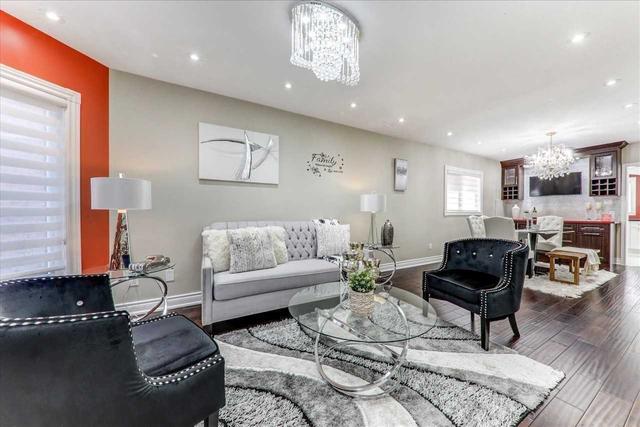 121 Bretton Circ, House detached with 5 bedrooms, 4 bathrooms and 8 parking in Markham ON | Image 37