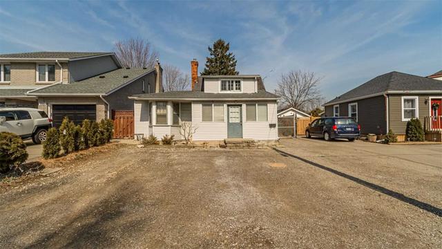 783 Spring Gardens Rd, House detached with 2 bedrooms, 1 bathrooms and 3 parking in Burlington ON | Image 12