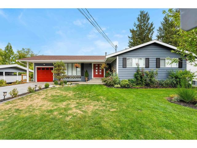 2568 Mendham Street, House detached with 4 bedrooms, 2 bathrooms and 4 parking in Abbotsford BC | Image 1