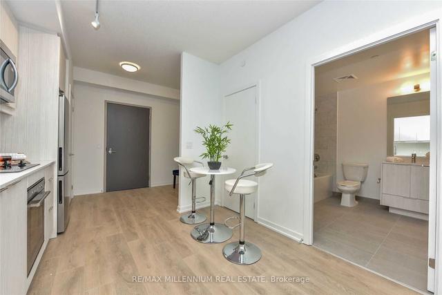 1309 - 36 Forest Manor Rd, Condo with 1 bedrooms, 1 bathrooms and 0 parking in Toronto ON | Image 6