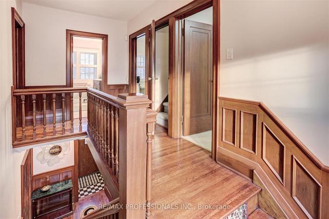 22 The Kingsway, House detached with 4 bedrooms, 6 bathrooms and 7 parking in Toronto ON | Image 7