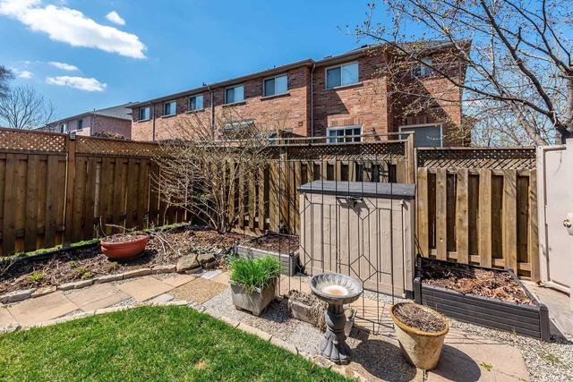 4490 Victory Crt, House attached with 3 bedrooms, 3 bathrooms and 4 parking in Burlington ON | Image 21
