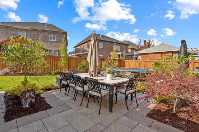 32 Venkata Dr, House detached with 4 bedrooms, 5 bathrooms and 6 parking in Vaughan ON | Image 32