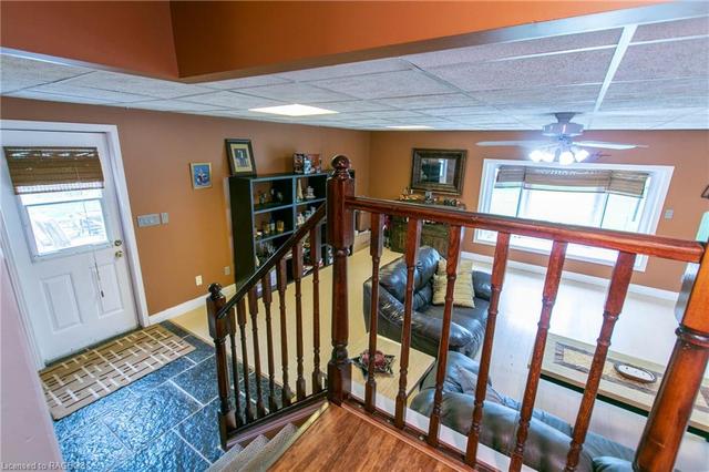 2055 9th Avenue E, House detached with 4 bedrooms, 3 bathrooms and 7 parking in Owen Sound ON | Image 6