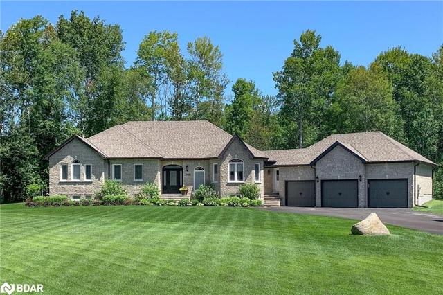 1 Martinbrook Crescent, House detached with 4 bedrooms, 2 bathrooms and 15 parking in Oro Medonte ON | Image 1