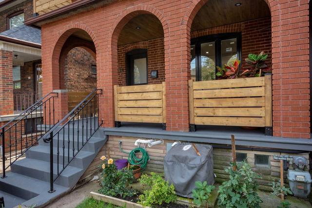 129 Holland Park Ave, House semidetached with 3 bedrooms, 2 bathrooms and 2 parking in Toronto ON | Image 12