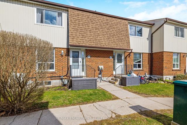 165 Kingham Rd, Townhouse with 3 bedrooms, 2 bathrooms and 1 parking in Halton Hills ON | Image 30