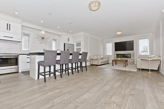 1236 Ogden Ave N, House detached with 5 bedrooms, 6 bathrooms and 8 parking in Mississauga ON | Image 2