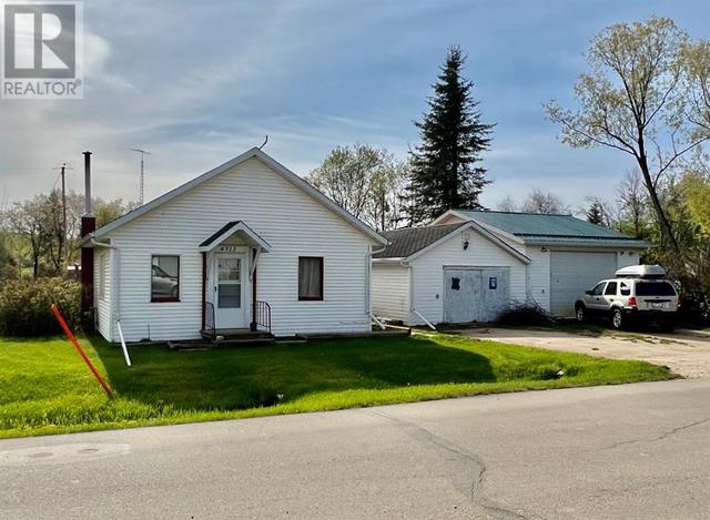 4913 51 Street, House detached with 2 bedrooms, 1 bathrooms and 4 parking in Athabasca County AB | Card Image