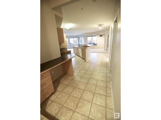 108 - 9503 101 Av Nw, Condo with 2 bedrooms, 2 bathrooms and null parking in Edmonton AB | Image 2