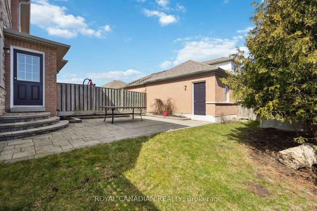 97 Andriana Cres, House attached with 3 bedrooms, 3 bathrooms and 3 parking in Markham ON | Image 31