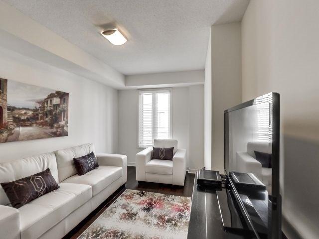 8 - 7 Brighton Pl, House attached with 3 bedrooms, 3 bathrooms and 2 parking in Vaughan ON | Image 8