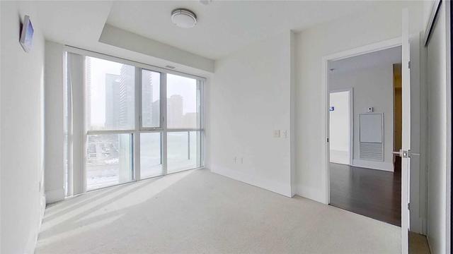 829 - 560 Front St W, Condo with 2 bedrooms, 2 bathrooms and 1 parking in Toronto ON | Image 9