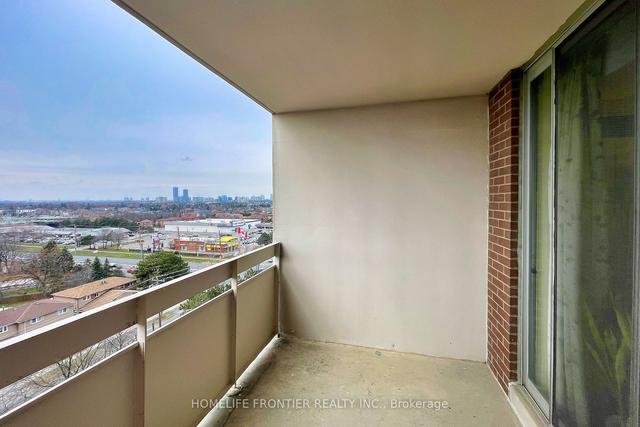 1102 - 205 Hilda Ave E, Condo with 3 bedrooms, 2 bathrooms and 1 parking in Toronto ON | Image 16