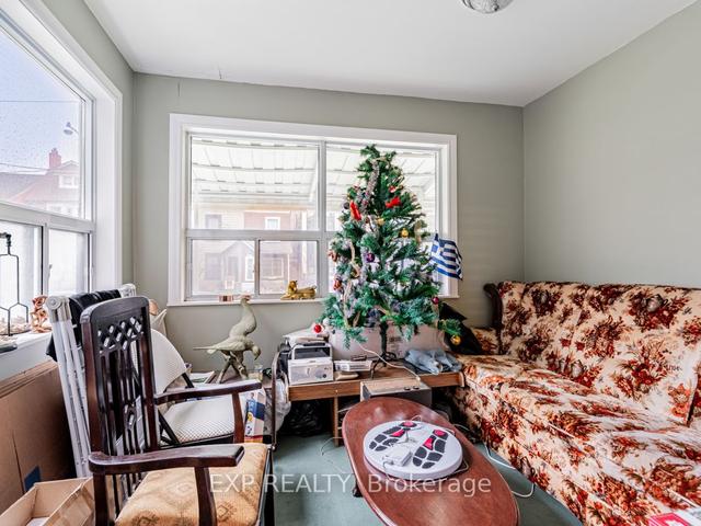 654 Crawford St, House semidetached with 5 bedrooms, 4 bathrooms and 3 parking in Toronto ON | Image 26