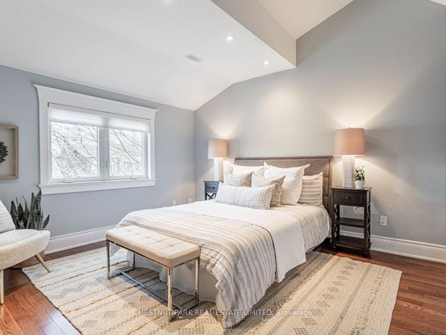18 Taunton Rd, House semidetached with 2 bedrooms, 2 bathrooms and 1 parking in Toronto ON | Image 13