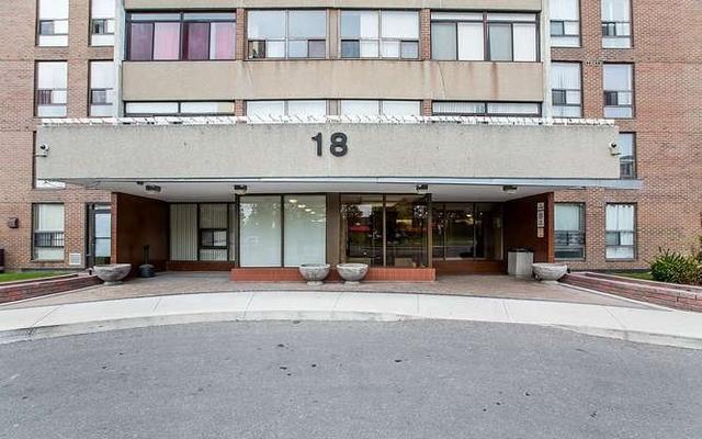 2302 - 18 Knightsbridge Rd, Condo with 3 bedrooms, 2 bathrooms and 1 parking in Brampton ON | Image 23
