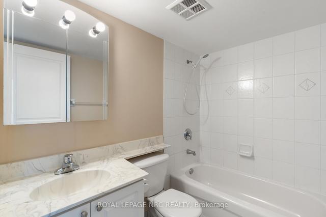 909 - 4879 Kimbermount Ave, Condo with 2 bedrooms, 2 bathrooms and 1 parking in Mississauga ON | Image 6