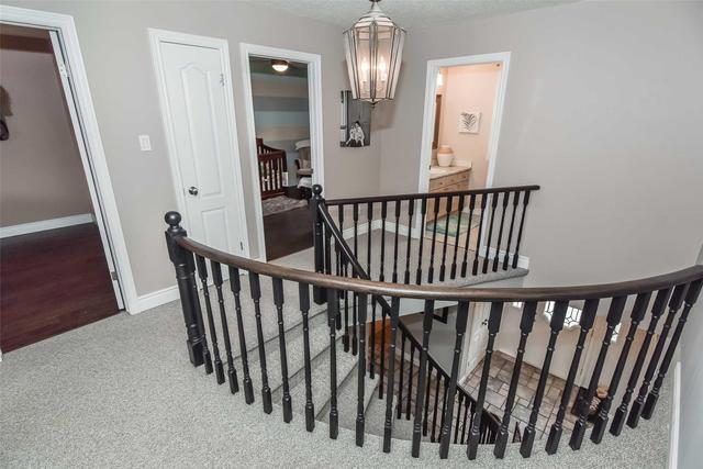 5 Foxwood Cres, House detached with 4 bedrooms, 4 bathrooms and 3 parking in Guelph ON | Image 8