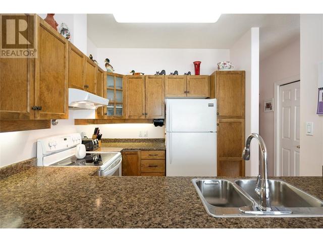 3805 - 30 Avenue Unit# 402, Condo with 2 bedrooms, 2 bathrooms and 1 parking in Vernon BC | Image 12