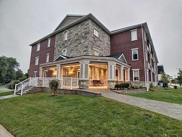201 - 95 Wilson St W, Condo with 1 bedrooms, 1 bathrooms and 1 parking in Hamilton ON | Image 1