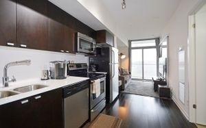 408 - 105 The Queensway Ave, Condo with 1 bedrooms, 1 bathrooms and 1 parking in Toronto ON | Image 3