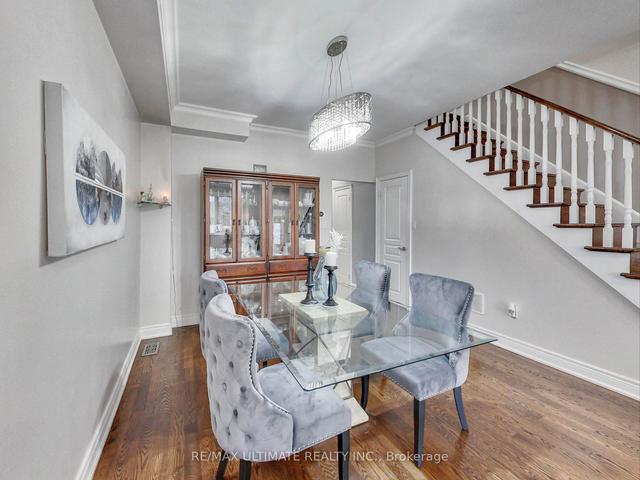436 Gilbert Ave, House semidetached with 3 bedrooms, 4 bathrooms and 5 parking in Toronto ON | Image 39