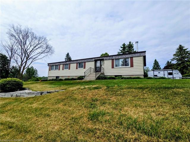 724 Campbell Avenue, House detached with 5 bedrooms, 2 bathrooms and null parking in Kincardine ON | Image 19