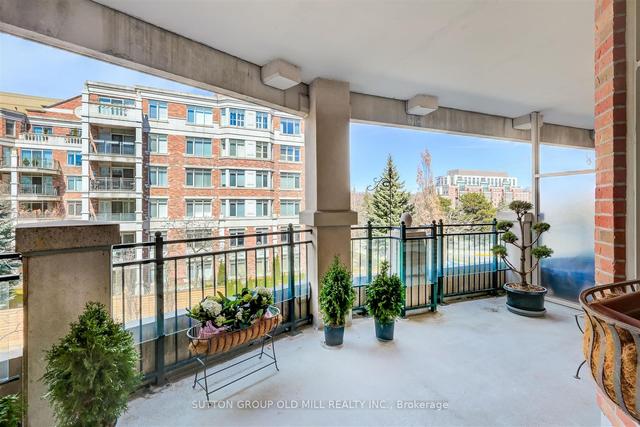 311 - 10 Old Mill Tr, Condo with 2 bedrooms, 2 bathrooms and 2 parking in Toronto ON | Image 17