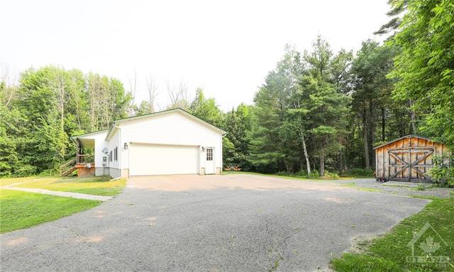 8 Benjamin Lane, House detached with 5 bedrooms, 2 bathrooms and 8 parking in North Grenville ON | Image 26