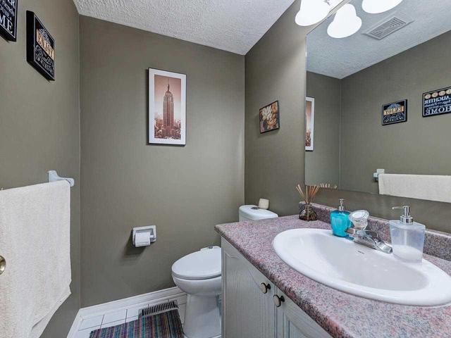 34 Bighorn Cres, House detached with 4 bedrooms, 3 bathrooms and 2 parking in Brampton ON | Image 15