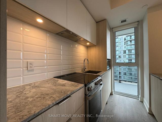 3707 - 70 Annie Craig Dr, Condo with 1 bedrooms, 2 bathrooms and 1 parking in Toronto ON | Image 18