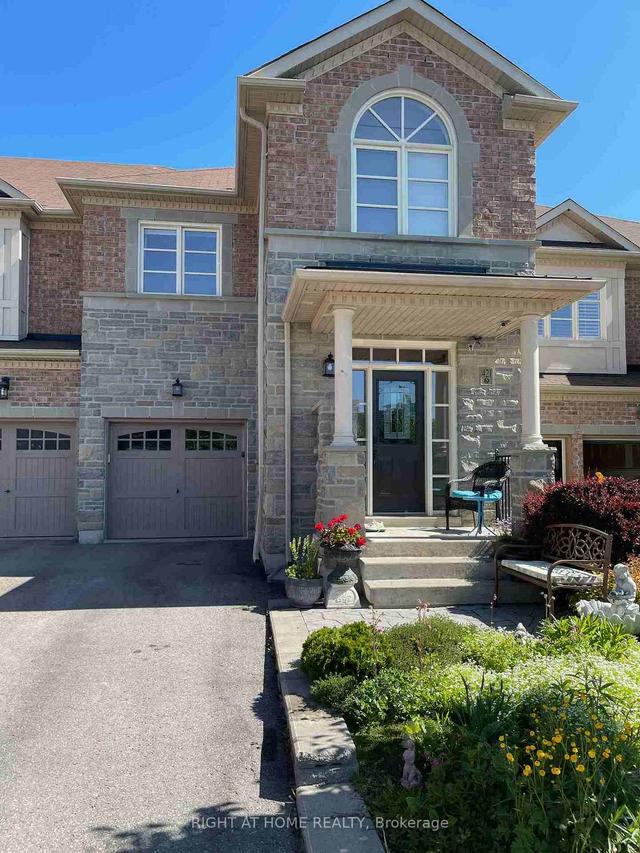 421 William Dunn Cres S, House attached with 3 bedrooms, 4 bathrooms and 3 parking in Newmarket ON | Image 1