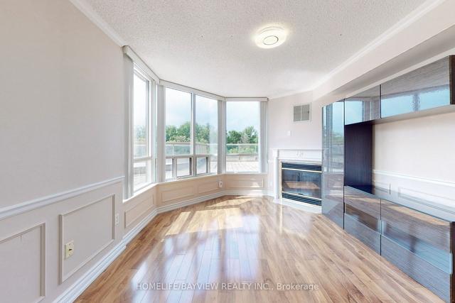 205 - 168 Bonis Ave, Condo with 3 bedrooms, 3 bathrooms and 2 parking in Toronto ON | Image 3
