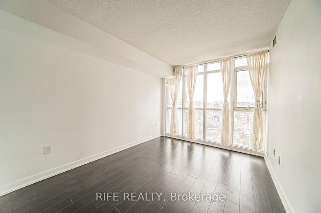 2001 - 15 Iceboat Terr, Condo with 1 bedrooms, 1 bathrooms and 0 parking in Toronto ON | Image 29