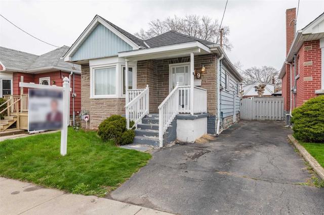 19 Tragina Ave S, House detached with 2 bedrooms, 2 bathrooms and 3 parking in Hamilton ON | Image 5