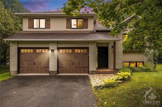 198 Blue Jay Drive, House detached with 3 bedrooms, 2 bathrooms and 6 parking in Clarence Rockland ON | Image 2