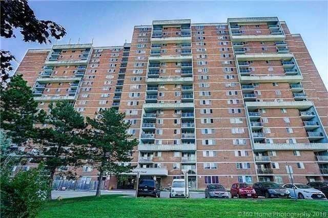 1004 - 100 Wingarden Crt, Condo with 2 bedrooms, 2 bathrooms and 1 parking in Toronto ON | Image 1