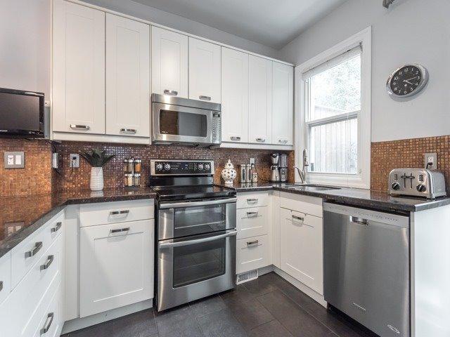 21 Bertmount Ave, House semidetached with 3 bedrooms, 2 bathrooms and null parking in Toronto ON | Image 9