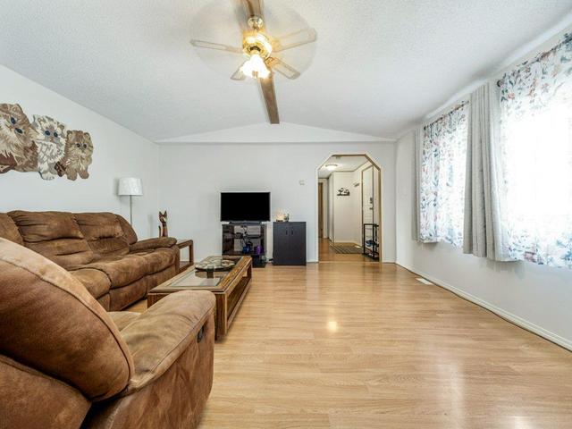 66 - 2715 Westside Drive W, Home with 3 bedrooms, 2 bathrooms and 2 parking in Lethbridge AB | Image 13