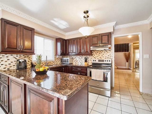 2270 Chapman Crt, House detached with 4 bedrooms, 4 bathrooms and 5 parking in Pickering ON | Image 23