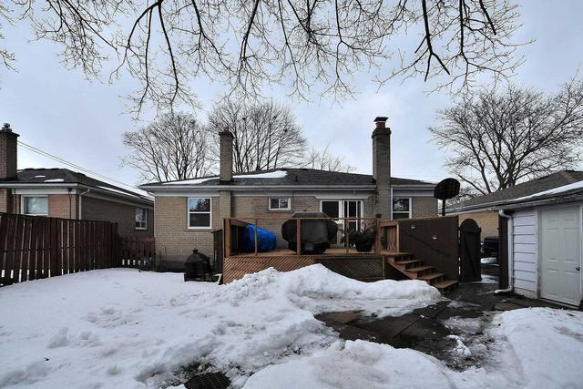 404 Taylor Mills Dr S, House detached with 3 bedrooms, 2 bathrooms and 5 parking in Richmond Hill ON | Image 8
