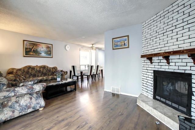 19 Falchurch Road Ne, Home with 3 bedrooms, 2 bathrooms and 1 parking in Calgary AB | Image 16