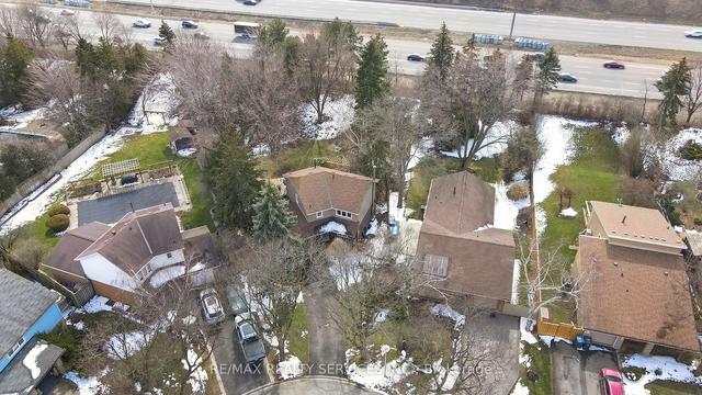 60 Lorraine Cres, House detached with 3 bedrooms, 3 bathrooms and 4 parking in Brampton ON | Image 31