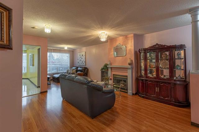 9 Condotti Dr, House detached with 3 bedrooms, 3 bathrooms and 5 parking in Vaughan ON | Image 13